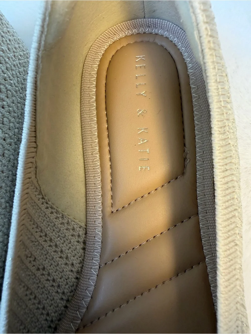 Kelly & Katie Beige with Gold Threads Knit Pointed-Toe Ballet Flats Size 9W